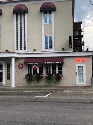 Auberge Centre Ville Chicoutimi Buitenkant foto