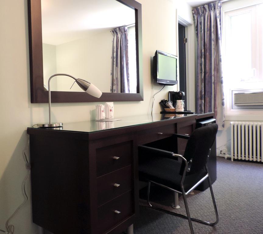 Auberge Centre Ville Chicoutimi Buitenkant foto