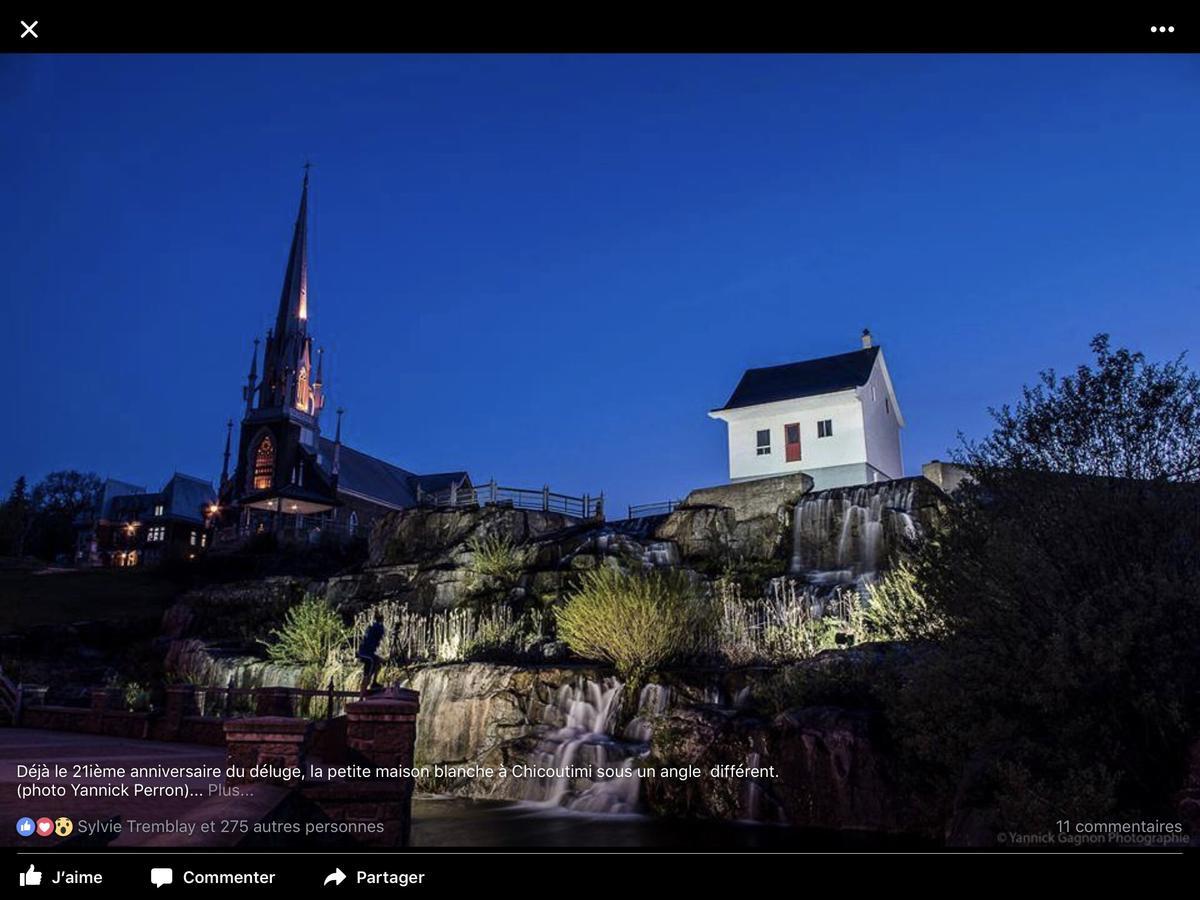 Auberge Centre Ville Chicoutimi Buitenkant foto