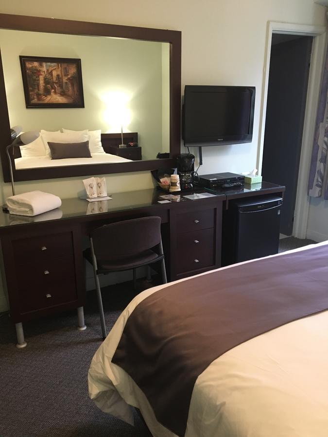 Auberge Centre Ville Chicoutimi Buitenkant foto